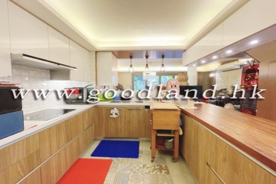 【西貢獨立村屋出售】外籍社區・平台花園・屋苑泳池
