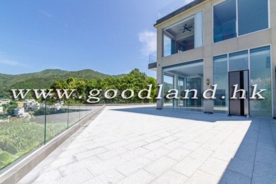 清水灣海景花園屋苑泳池村屋出售