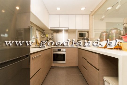 【清水灣綠景村屋出售】品味裝修・交通便利
