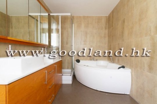 【清水灣品味裝修村屋出售】綠景・實用家庭佈局