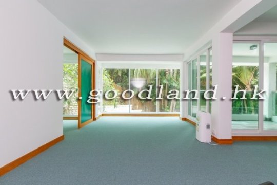 【西貢開揚景觀村屋出售】花園・屋苑泳池・泊車便利