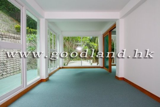 【西貢開揚景觀村屋出售】花園・屋苑泳池・泊車便利