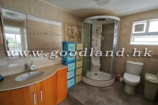 【西貢優質村屋出售】管理完善屋苑|實用4房大空間、尊享屋苑泳池配套