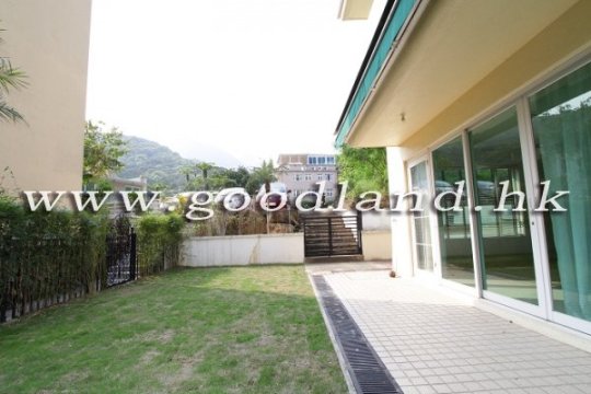 【西貢半山豪宅出售】尊享超大圍欄草坪私家花園｜罕有4房3套房、兼具清幽與極高私隱