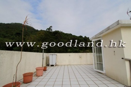【西貢半山豪宅出售】尊享超大圍欄草坪私家花園｜罕有4房3套房、兼具清幽與極高私隱