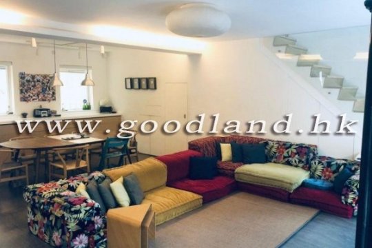 【西貢村屋出售】精緻下複式連花園｜附設時尚設備廚房及極佳保養