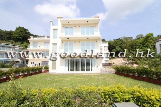 【西貢海景村屋出售】自設超大草坪花園｜4房1套連開放式大廚房、尊享清幽海岸生活