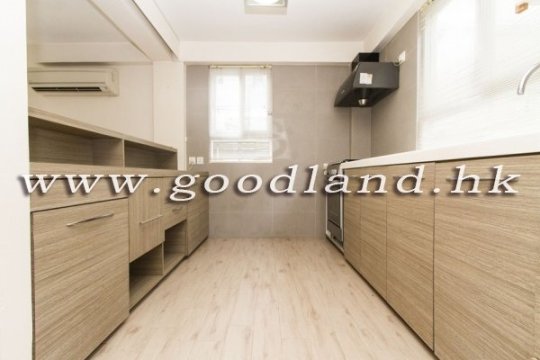 【西貢開揚景觀村屋出售】泊車便利