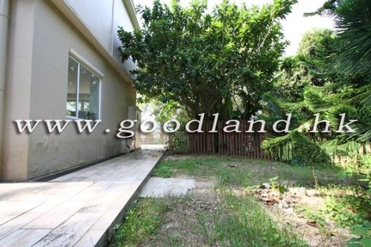 【西貢花園海景村屋出售】品味裝修・連書房實用家庭佈局