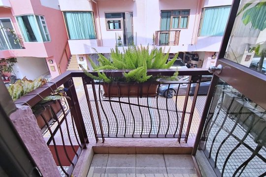 Clear Water Bay Garden House For Sale