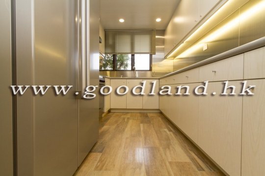【清水灣靚裝大花園豪宅放售】3房1套連工人房｜綠景屋苑泳池