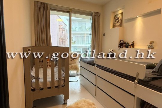 【西貢品味上複式村屋連天台】3房開放景致｜清幽寧謐連天台大宅放售